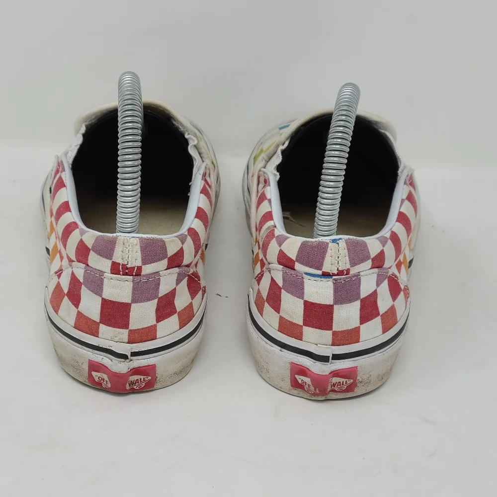 VANS Classic Slip On Low Top Canvas Shoes Rainbow Checkered Skate Pride size 6.5